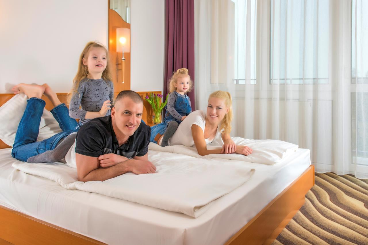 Premium Hotel Panorama Siófok Buitenkant foto